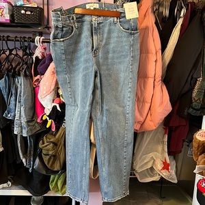 A&F 90’s Straight Ultra Hugh Rise Jean